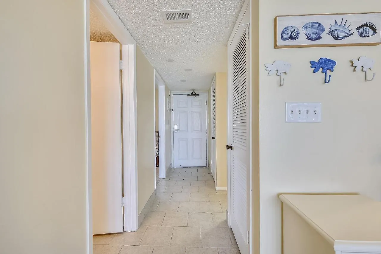 Holiday home Commodore Resort #707 By Book That Condo Panama City Beach