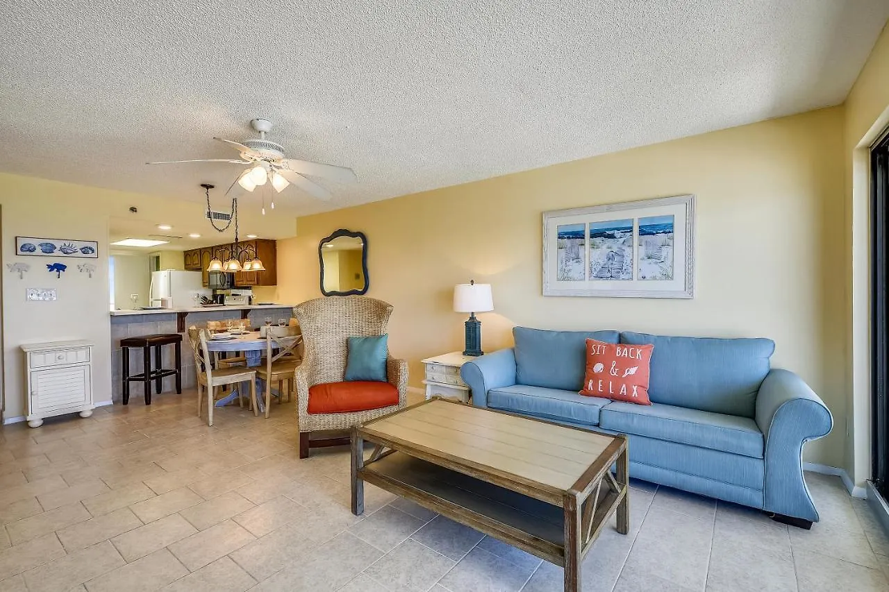Commodore Resort #707 By Book That Condo Panama City Beach