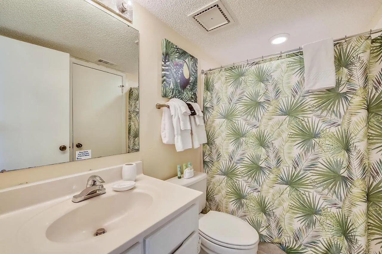 Commodore Resort #707 By Book That Condo Panama City Beach