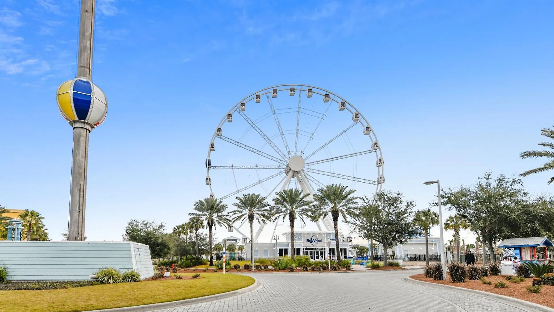 Holiday home Commodore Resort #707 By Book That Condo Panama City Beach United States