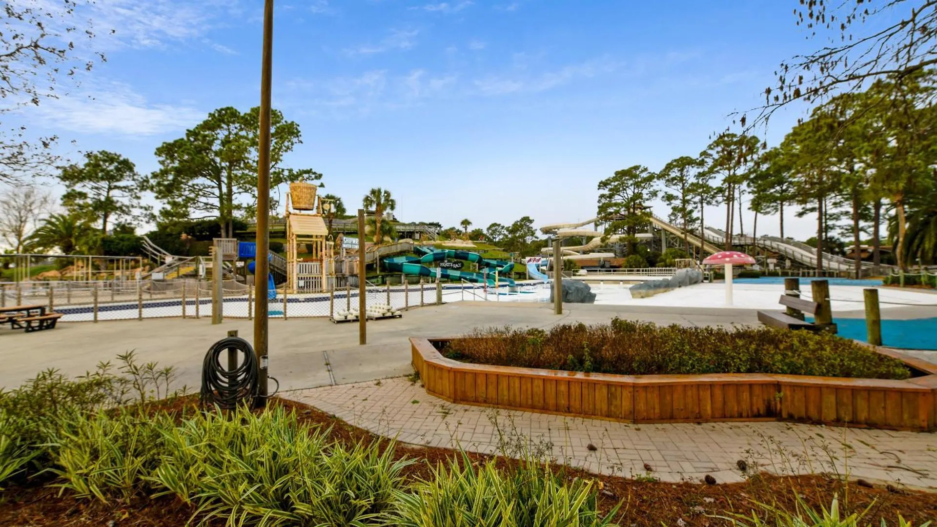 Commodore Resort #707 By Book That Condo Panama City Beach 0*,